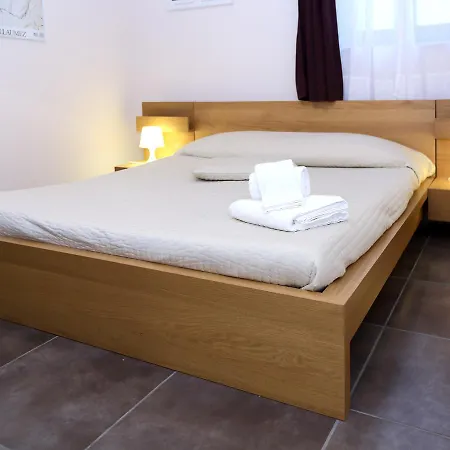 Palazzetto Arco Antico Bed & Breakfast
